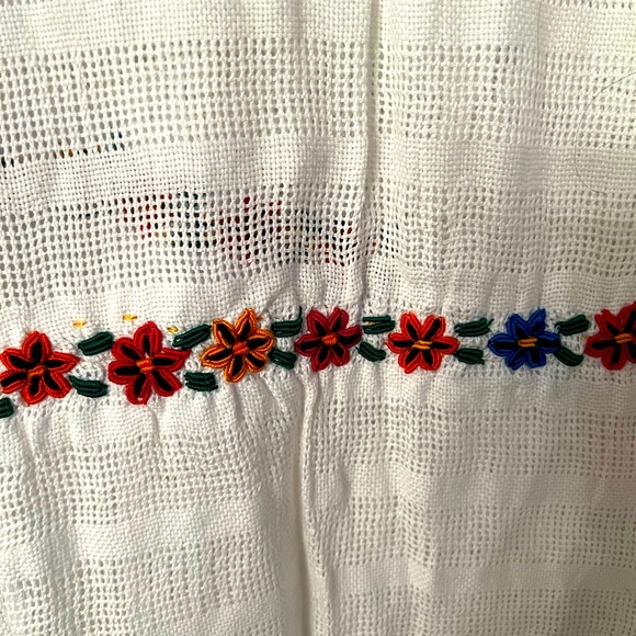 🍎Hand made Woven HUIPIL de Cobanb Guatamala Blouse🌸 One size fits all. - Picture 5 of 8